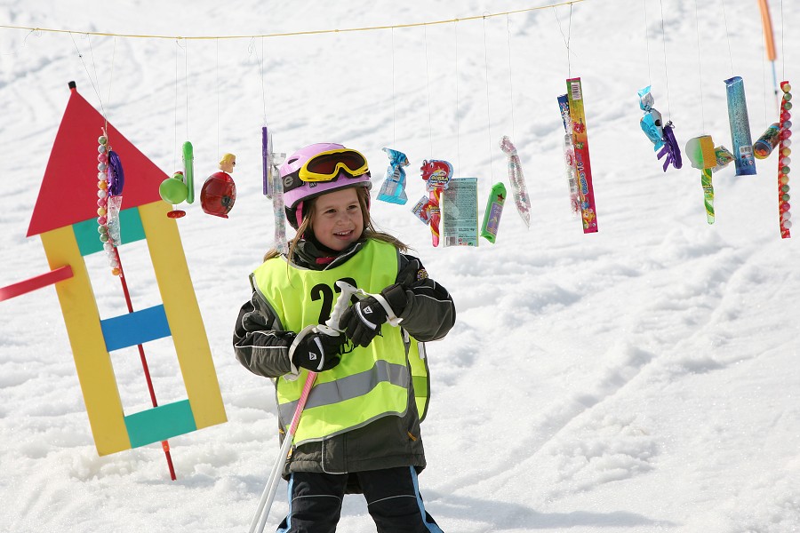 Slalom s p�ekvapen�m v c�li