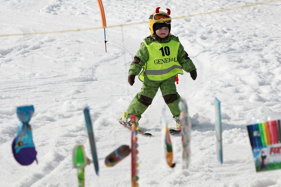 Slalom s p�ekvapen�m v c�li