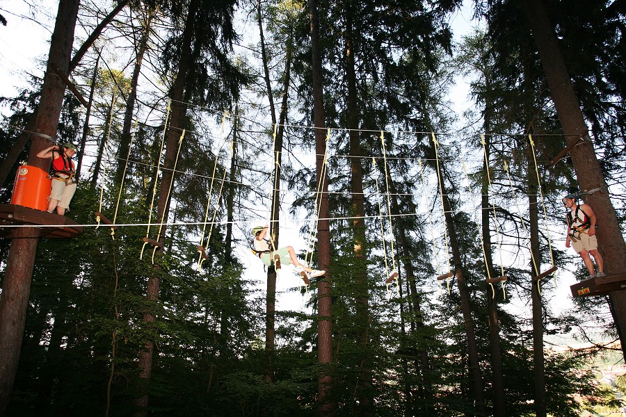 26-Volné smyčky se dřevem 